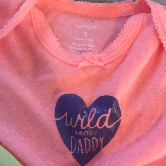 3 barely worn onesies - Picture 4 of 4